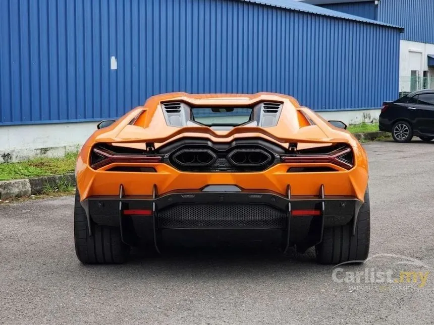 2024 Lamborghini Revuelto Coupe