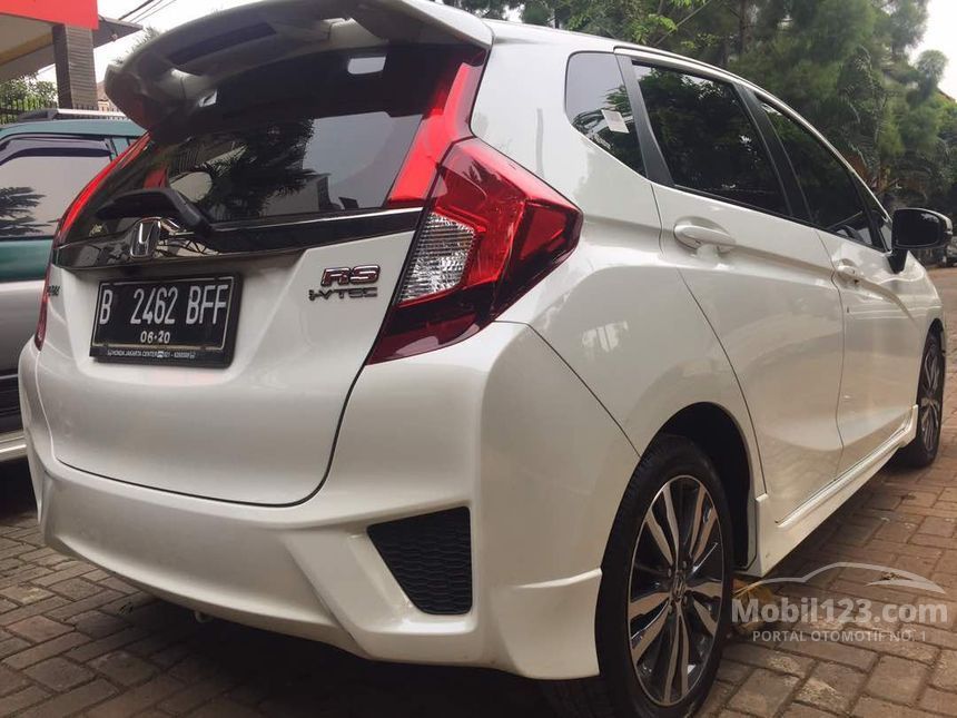 Jual Mobil Honda Jazz 2015 RS 1.5 di DKI Jakarta Automatic 