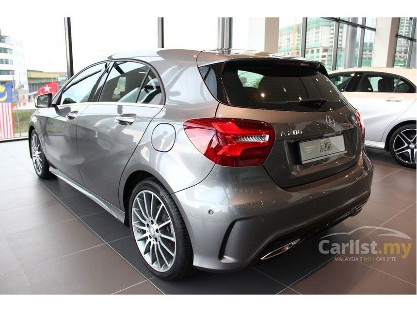 Mercedes-Benz A200 2017 AMG 1.6 in Selangor Automatic Hatchback Grey