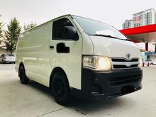 2010 Toyota Hiace 2.5 Panel Van