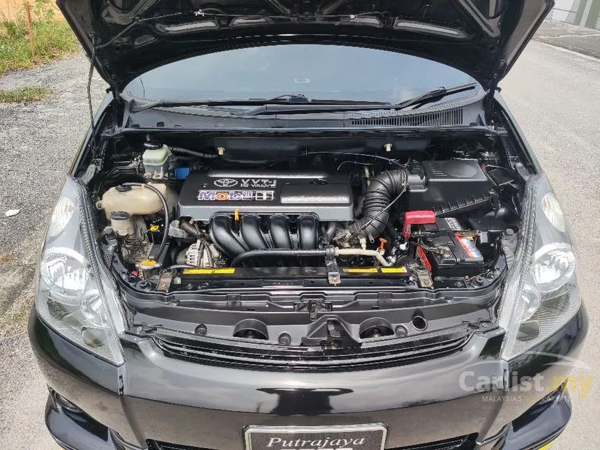 2004 Toyota Wish Type E MPV