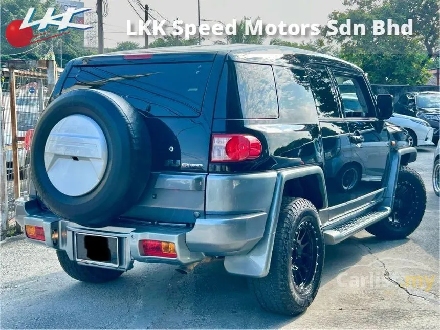 2014 Toyota FJ Cruiser SUV