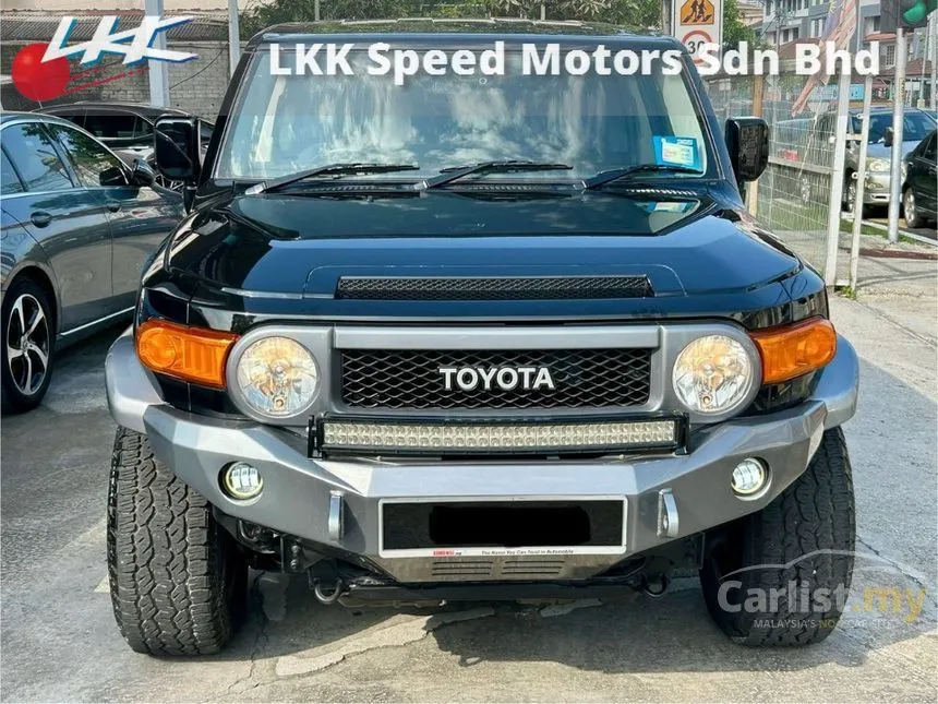 2014 Toyota FJ Cruiser SUV