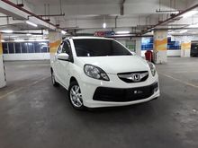 Brio CBU 1.3 AT putih low km 20rb asli antik seperti baru simpanan ex ortu siap pakai NO PR tdp ringan antik sekali khusus yg cari mobil istimewa