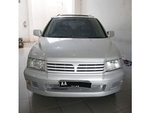 Mitsubishi CHARIOT GRANDIS AT 2.4 th 2000
