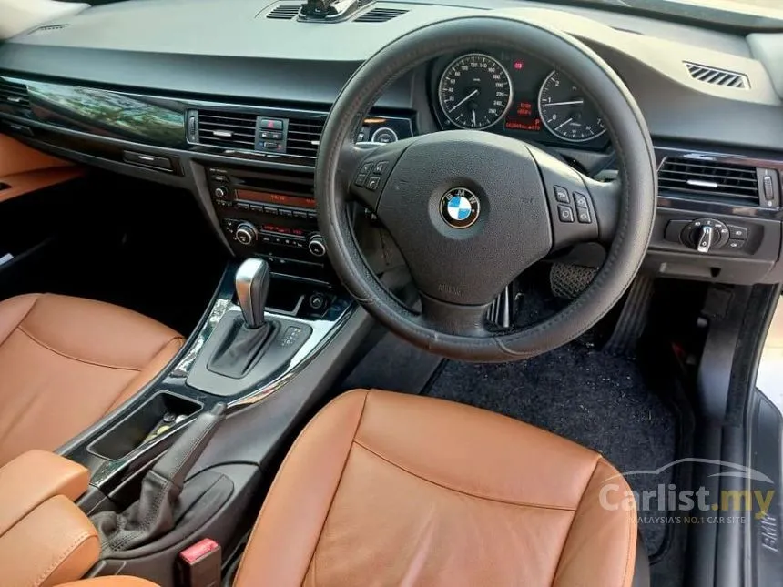 2010 BMW 320i Coupe