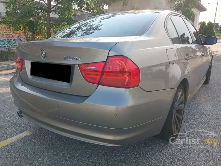 2010 BMW 320i Coupe