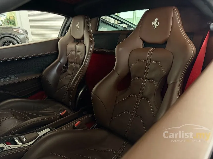 2011 Ferrari 458 Italia Coupe