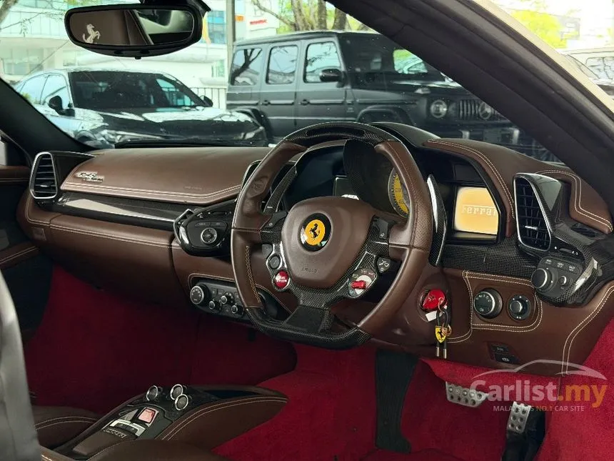 2011 Ferrari 458 Italia Coupe