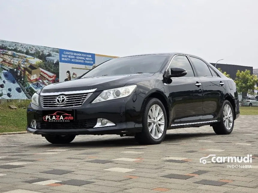 2014 Toyota Camry V Sedan