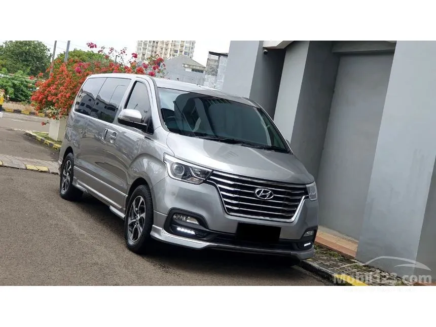 2019 Hyundai H-1 Royale MPV