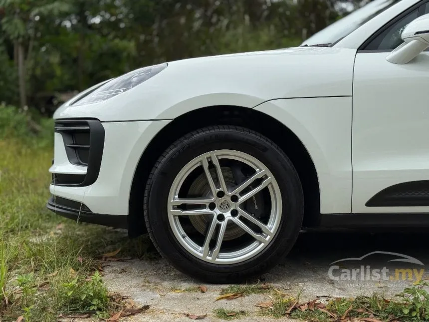 2022 Porsche Macan SUV