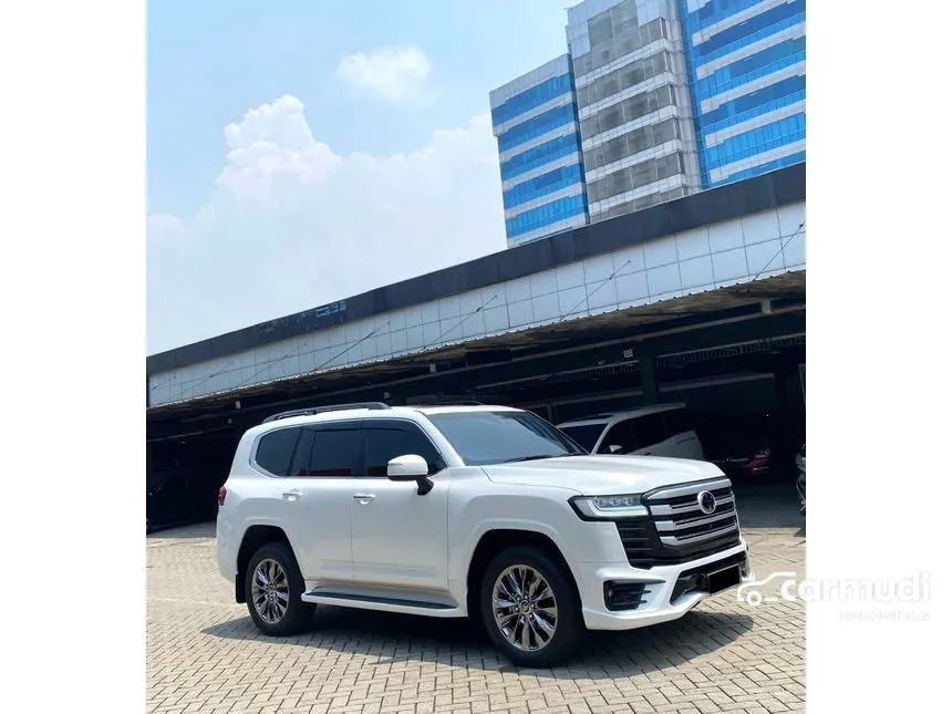 2023 Toyota Land Cruiser VX-R 70th Anniversary SUV