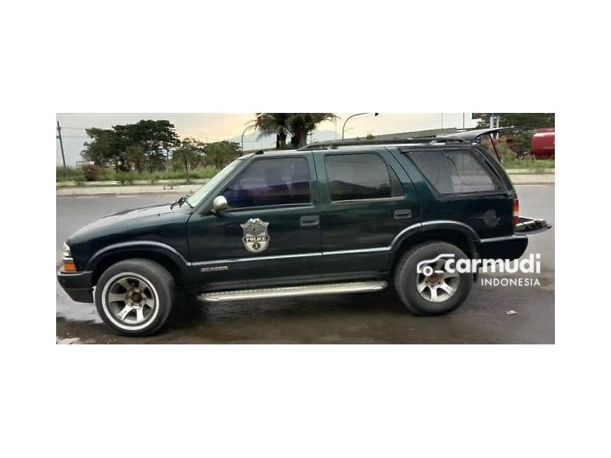 Opel Blazer 1999 DOHC SUV Manual Mobil Bekas di Opel Blazer 1999 DOHC SUV Manual Mobil Bekas di