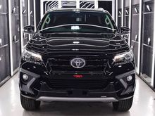 2020 Toyota Fortuner 2,4 TRD SUV Murah