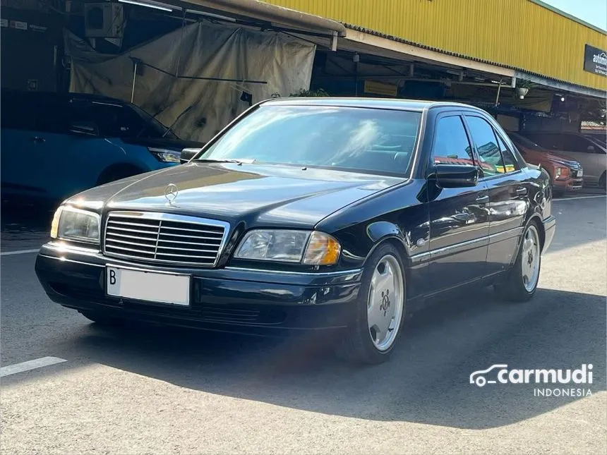 1997 Mercedes-Benz C230 Kompressor Sedan
