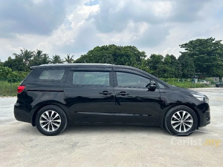 2017 Kia Grand Carnival EX CRDi MPV