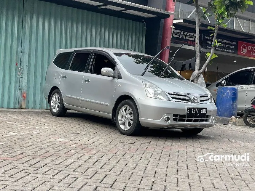 2011 Nissan Grand Livina XV MPV