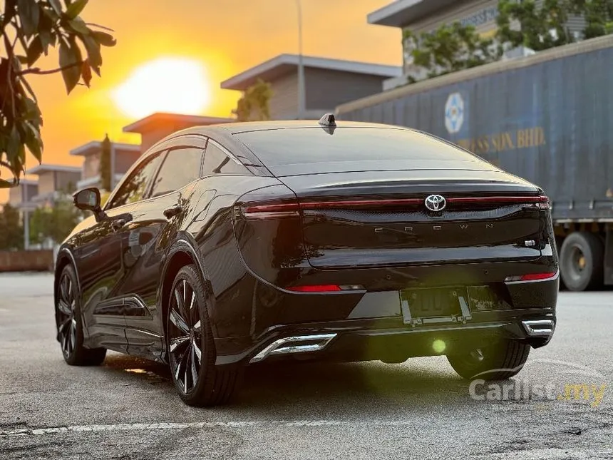 2023 Toyota Crown RS Advance Sedan
