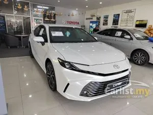 2025 Toyota Camry 2.5 V Sedan