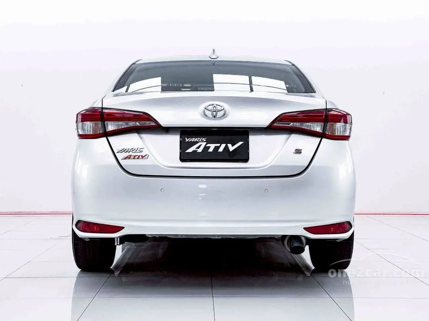 2018 Toyota Yaris Ativ S+ Sedan