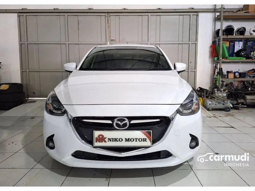 Jual Mobil Mazda 2 2015 R 1.5 di Jawa Barat Automatic Hatchback Putih Rp 167.500.000