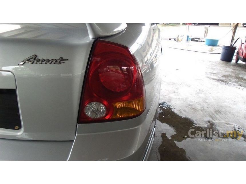 Hyundai Accent 2004 1.5 in Johor Automatic Sedan Silver 