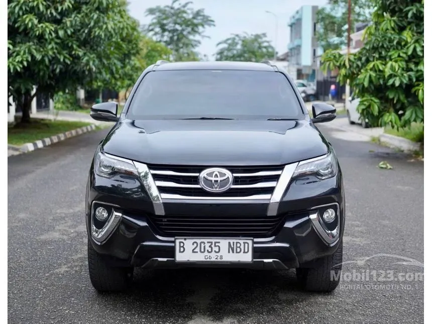 Jual Mobil Toyota Fortuner 2018 VRZ 2.4 di Banten Automatic SUV Hitam Rp 430.000.000