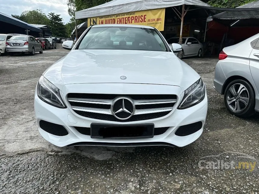 2015 Mercedes-Benz C200 Avantgarde Sedan