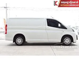 2021 Toyota HIACE 2.8 Eco Van