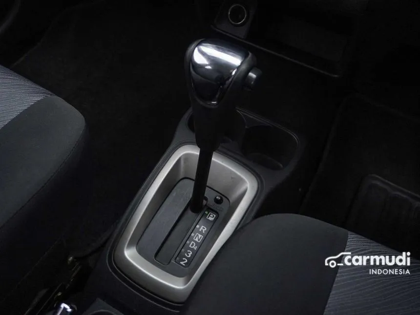 2016 Daihatsu Ayla X Hatchback
