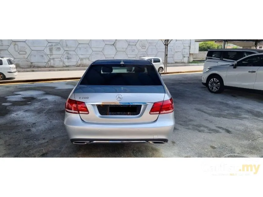 2013 Mercedes-Benz E200 CGI Elegance Sedan