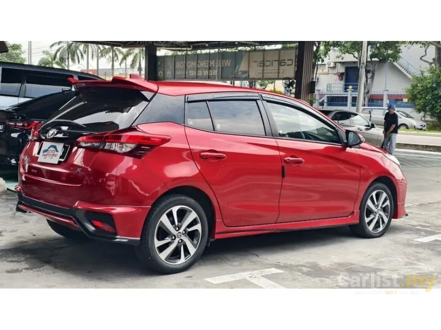 2022 Toyota Yaris E Hatchback