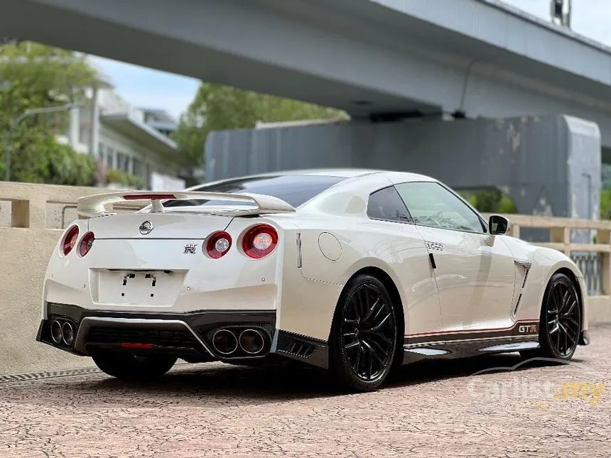 2017 Nissan GT-R NISMO Coupe