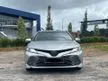 Used 2019 Toyota Camry 2.5 V Sedan