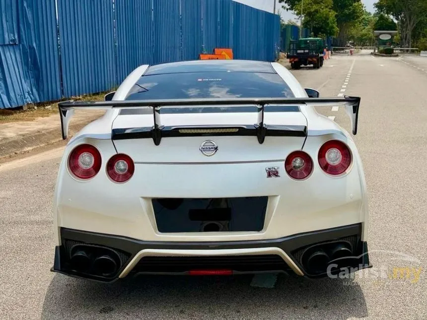 2018 Nissan GT-R Premium Edition Coupe