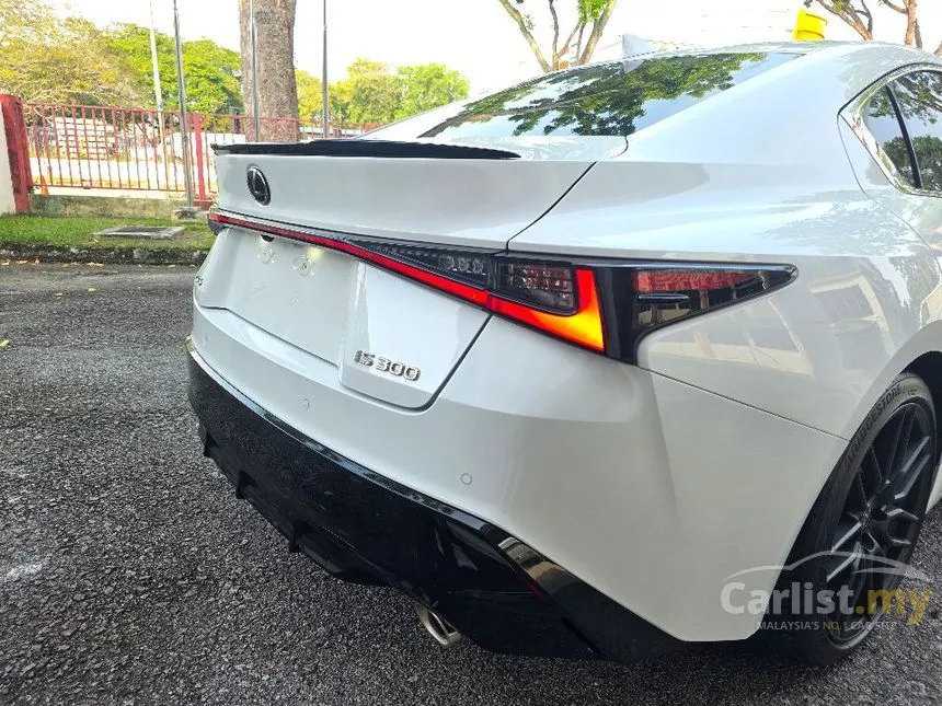 2021 Lexus IS 300 F Sport Sedan