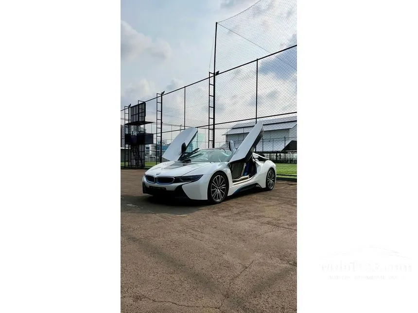 2021 BMW i8 Roadster Convertible