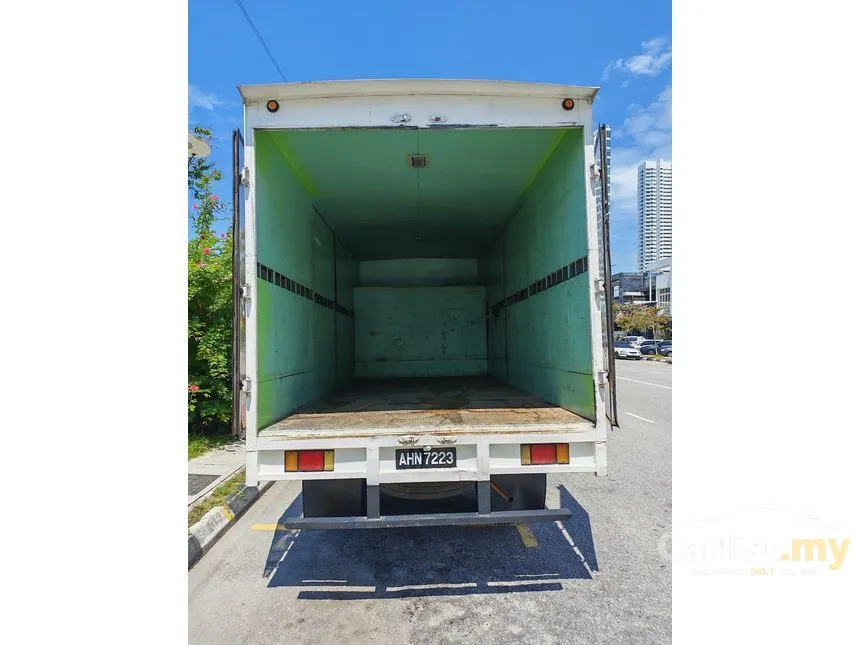 2011 Daihatsu Delta V116-HU Luton Van Lorry
