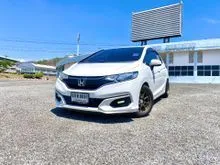 2017 Honda JAZZ 1.5 (ปี 14-22) V Hatchback