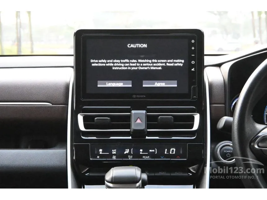 2023 Toyota Kijang Innova Zenix G HV (Non Premium Color) MPV