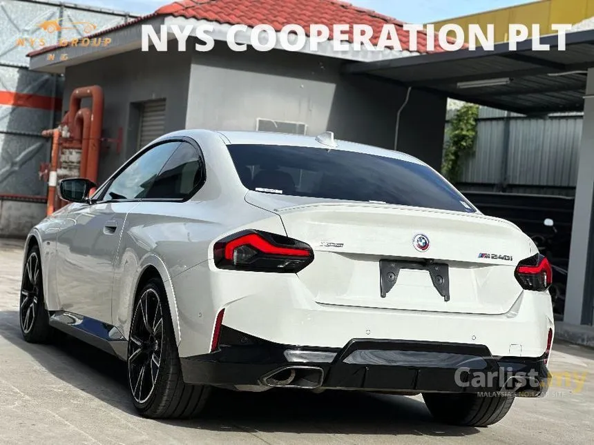 2022 BMW M240i xDrive Coupe