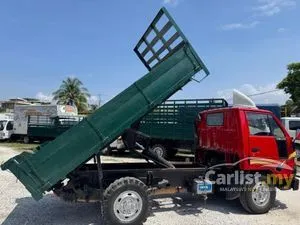 2005 Daihatsu Delta 2.8 V58 Wooden Tipper Lorry