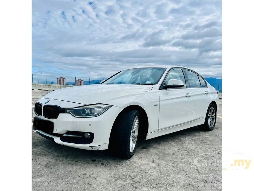 2012 BMW 320i Sport Line Sedan