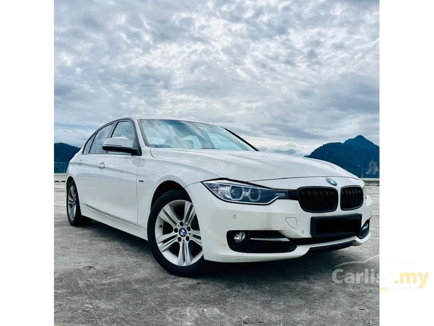 2012 BMW 320i Sport Line Sedan