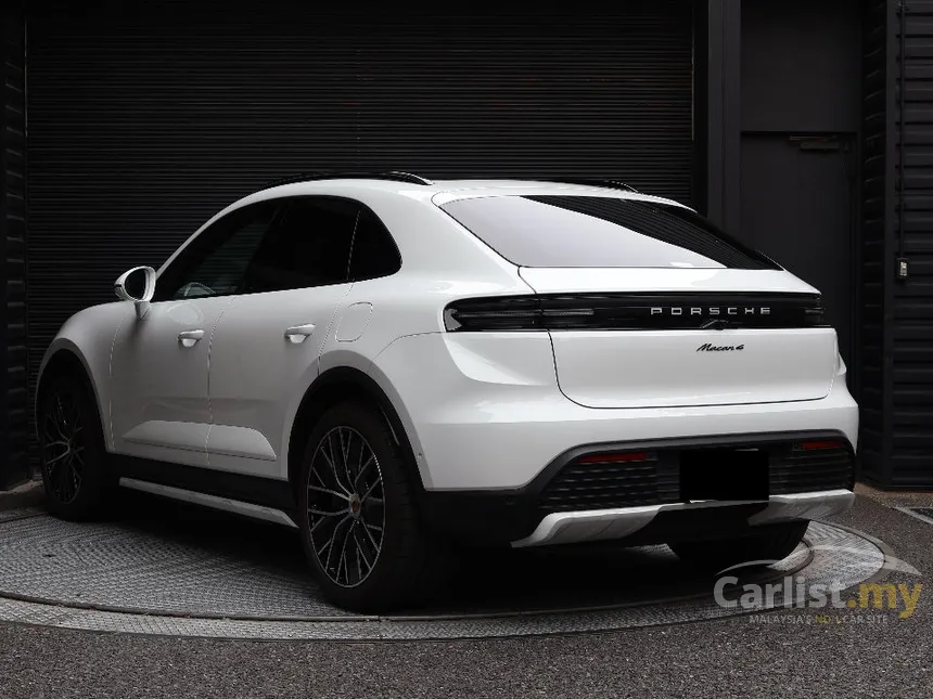 2025 Porsche Macan 4 SUV