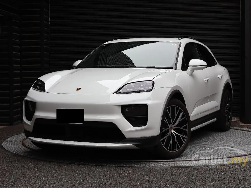 2025 Porsche Macan 4 SUV