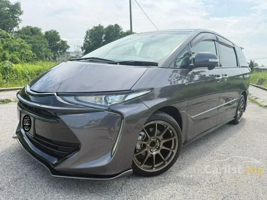 2010 Toyota Estima Aeras MPV