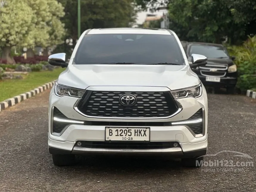 2023 Toyota Kijang Innova Zenix Q HV TSS ( Premium Color) MPV