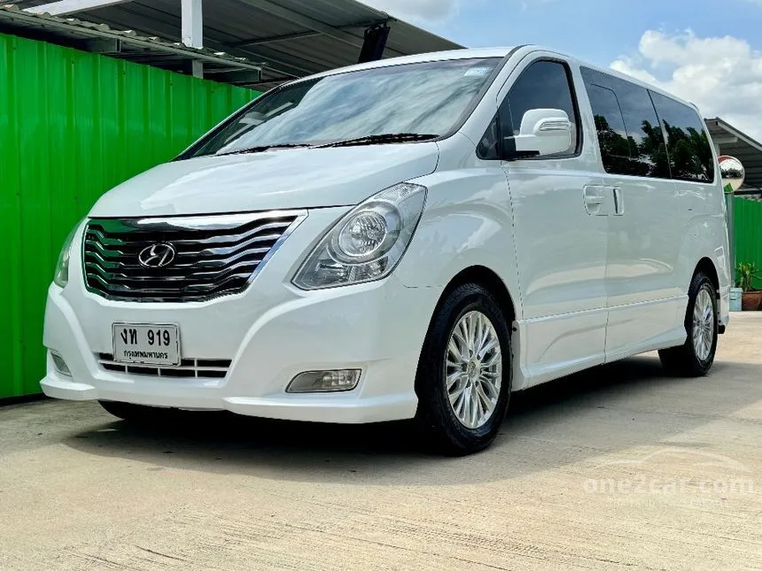 2016 Hyundai GRAND STAREX Premium Wagon